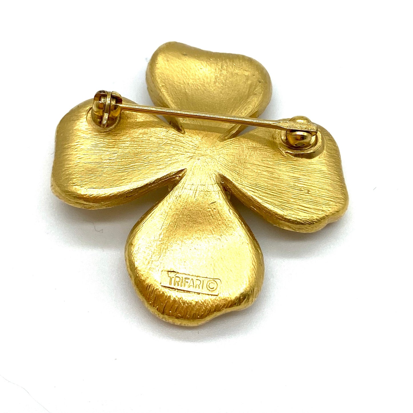 Trifari Dogwood Flower Gold Plated Pin Brooch