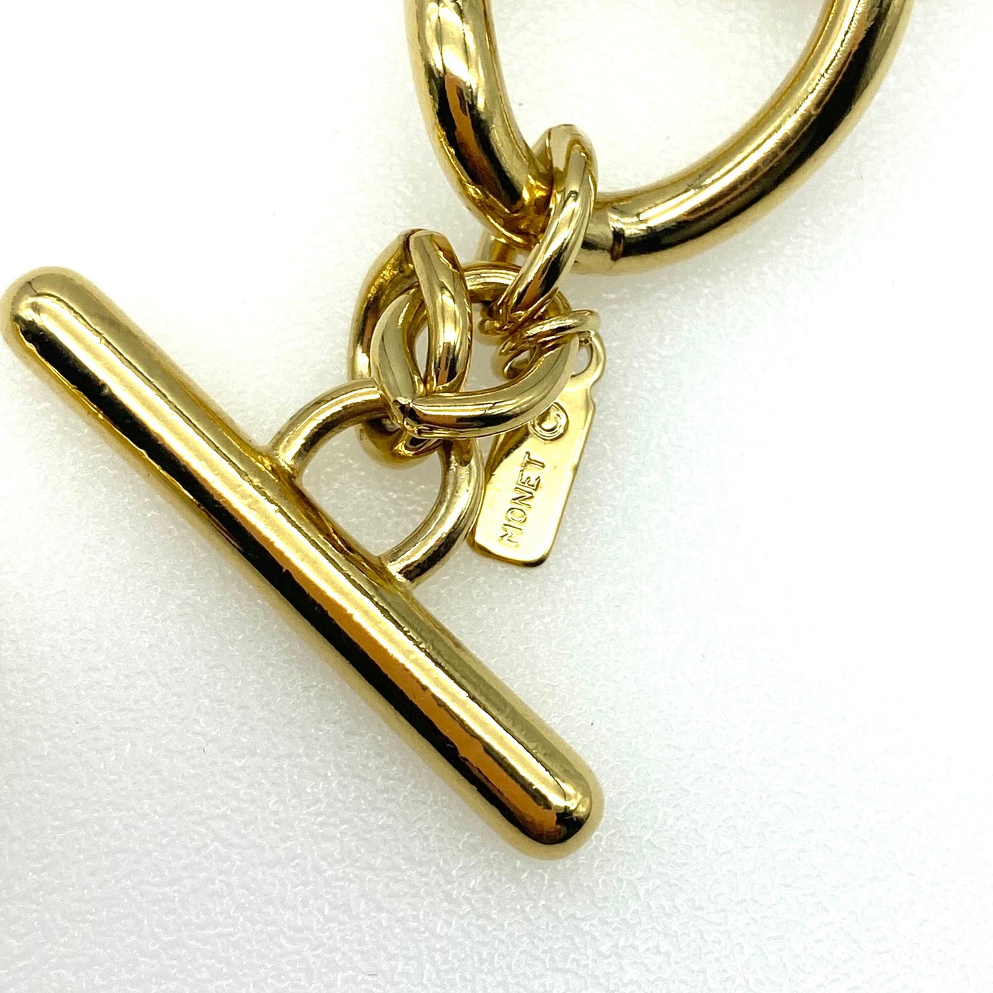 Monet grande chaîne en or avec boîte d'origine