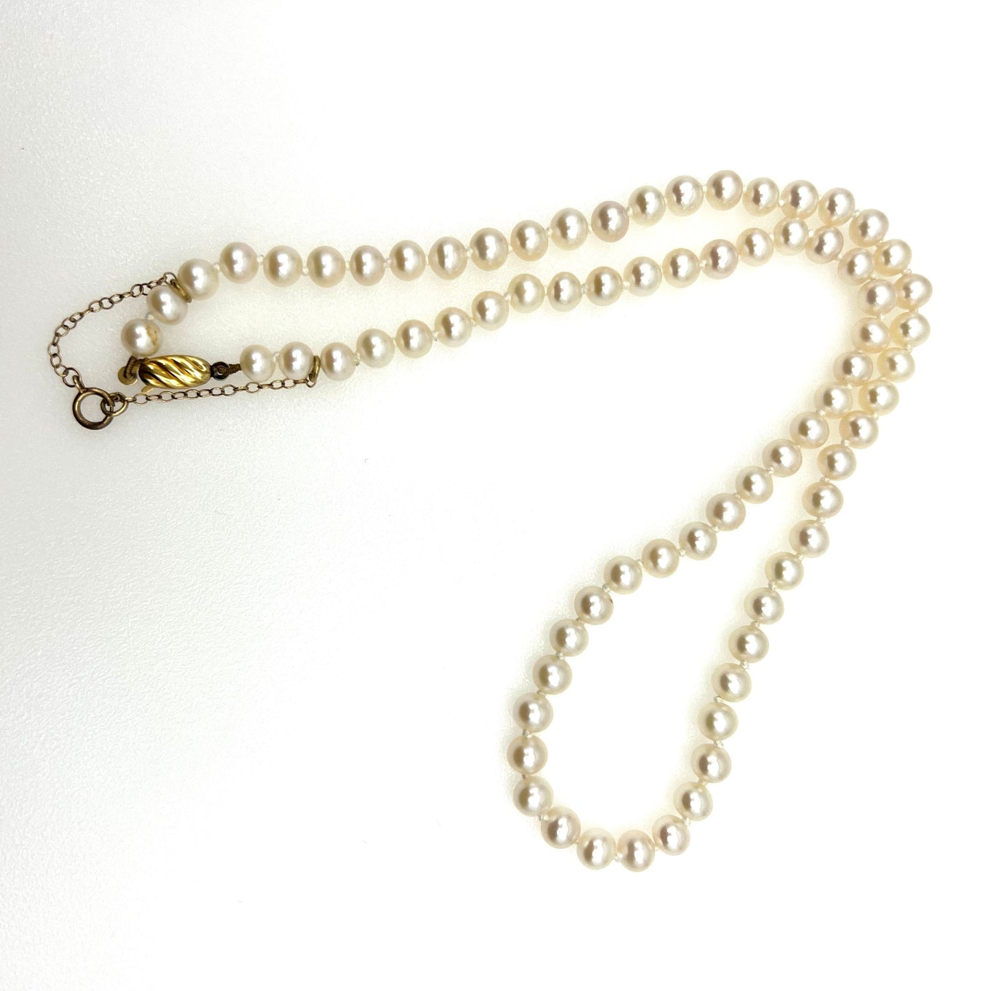 JKa Kohle of Pforzheim 9ct Gold Slide Clasp and Safety Chain Hand Knotted Cultured Pearl Necklace