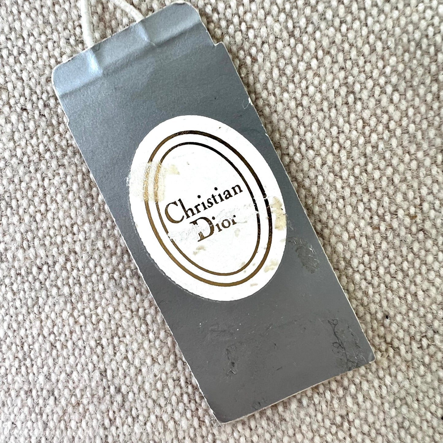 Christian Dior Collier pendentif fleur en plaqué or en émail rouge et cristal Swarovski