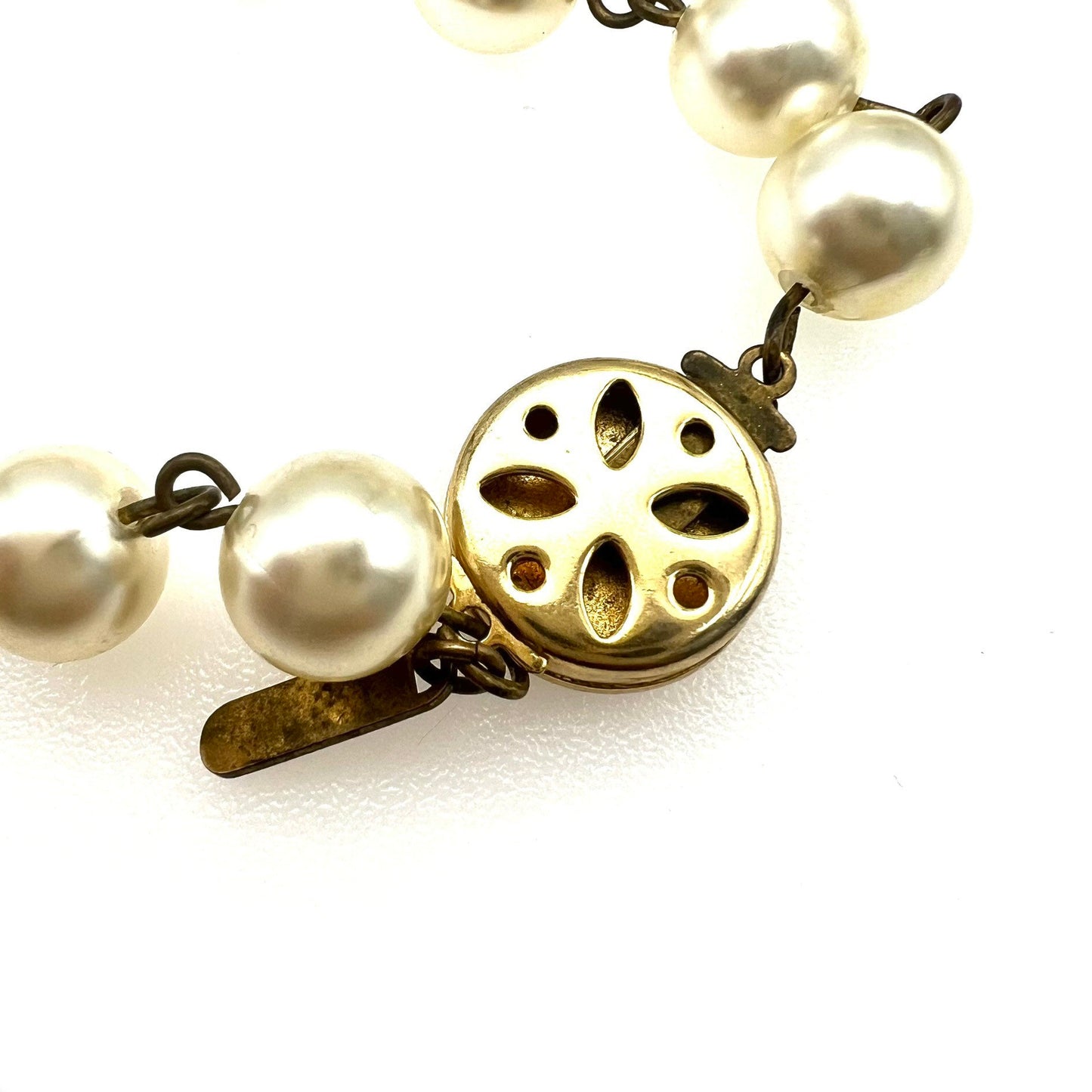 Louis Feraud Bijoux Faux Pearl Beaded Necklace (Please Read Description)