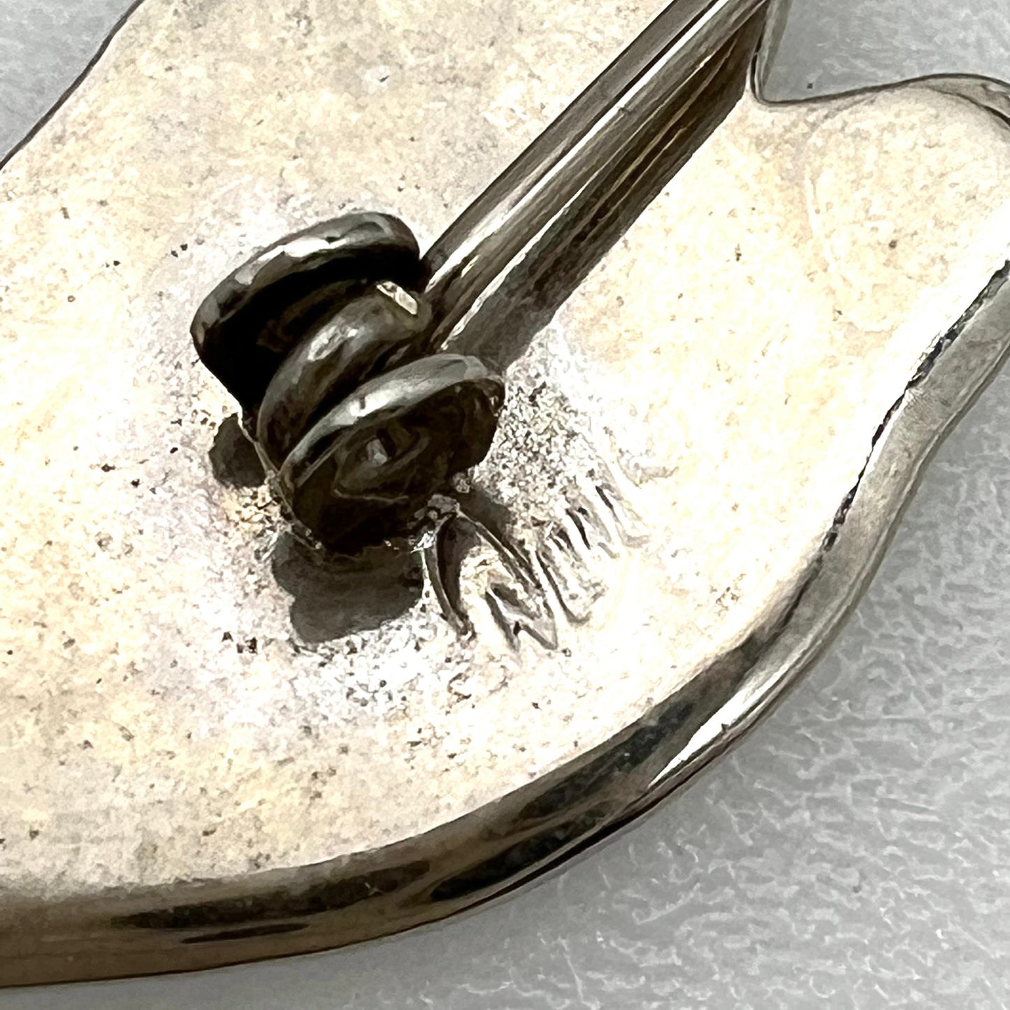 Nuri Abalone Dragonfly Brooch