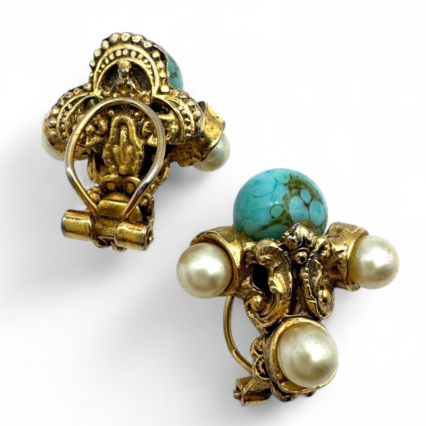 1950s Turquoise Pâte de Verre and Faux Pearl Clip On Earrings In The Manner of Robert Goossens