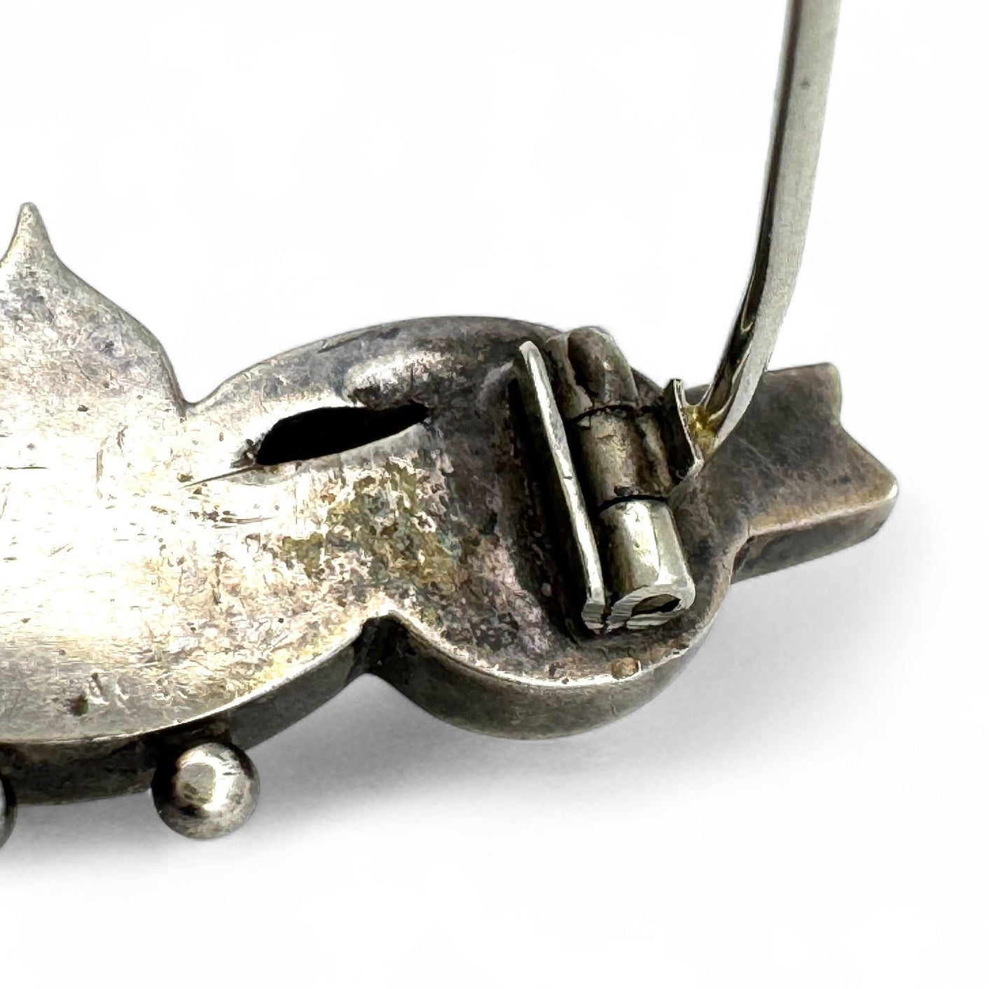 Silver (Unmarked) Victorian Engraved Scottish Agate Bar Brooch