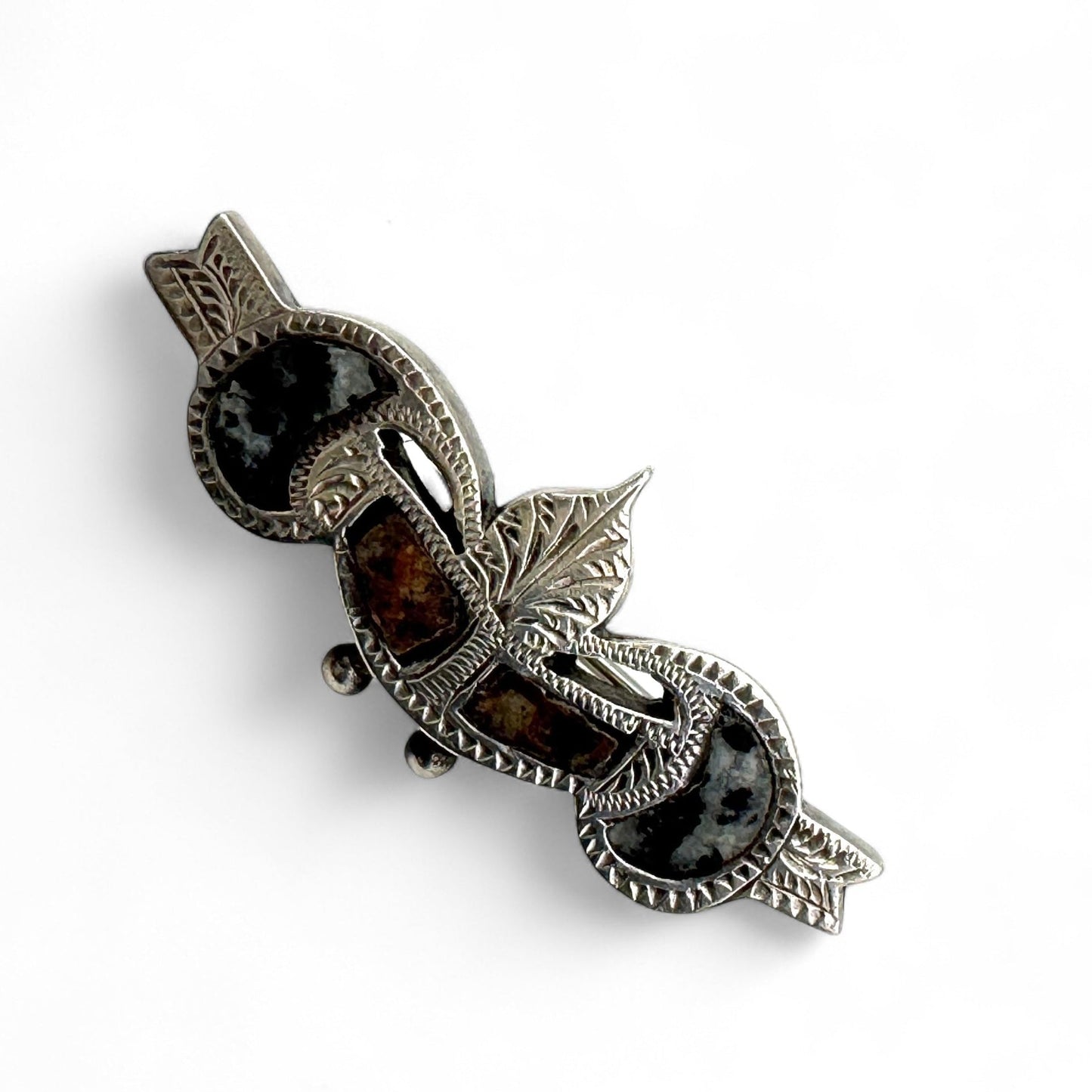 Silver (Unmarked) Victorian Engraved Scottish Agate Bar Brooch
