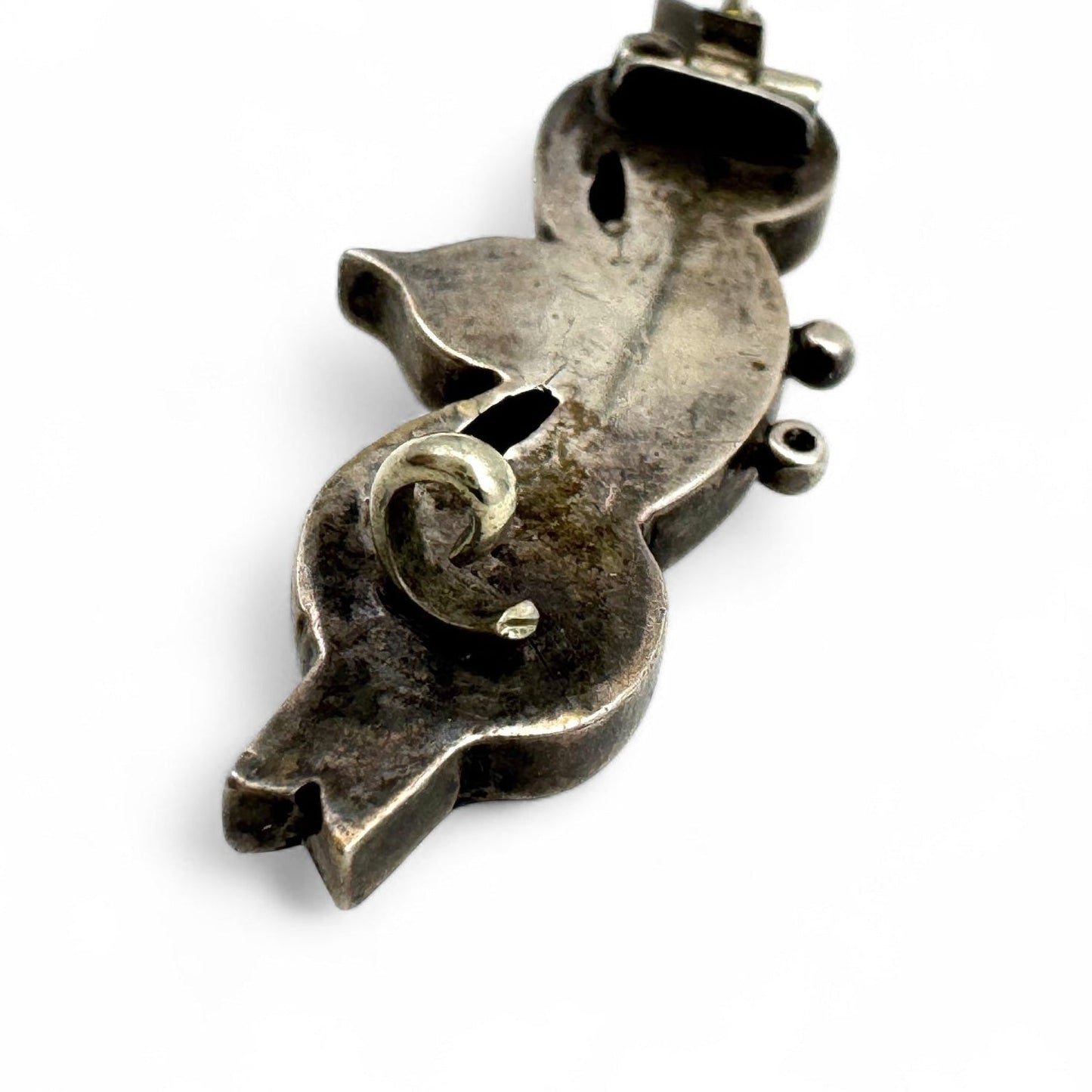 Silver (Unmarked) Victorian Engraved Scottish Agate Bar Brooch