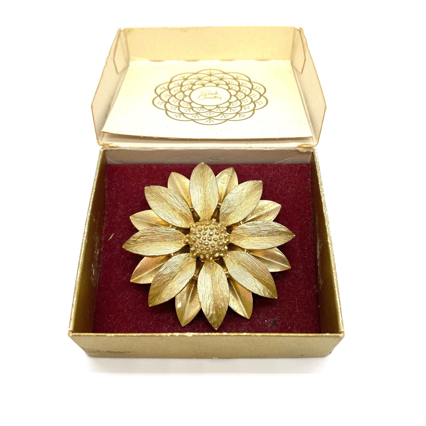 Sarah Coventry Gold Tone Double Petal Layer Flower Broche dans la boîte originale