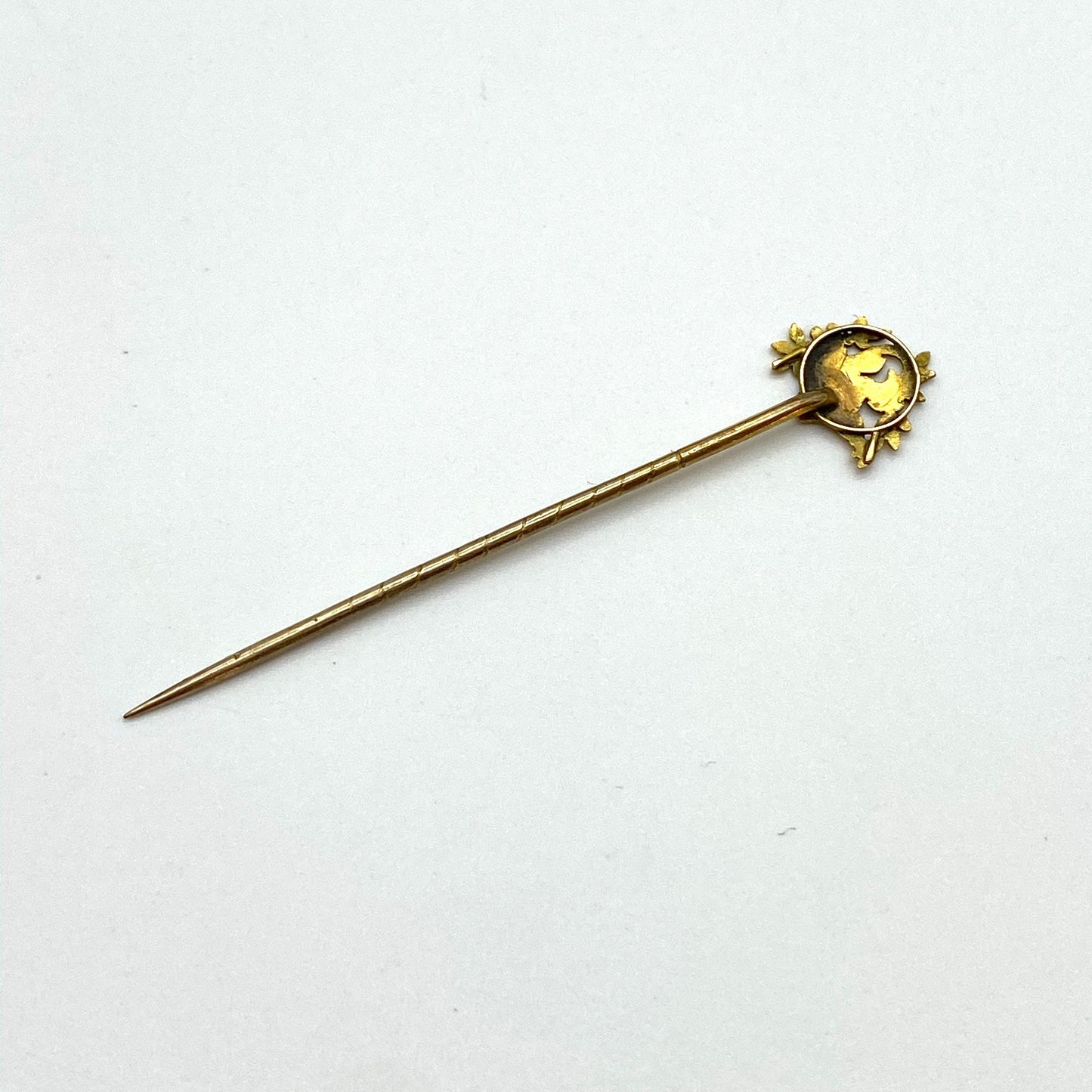 18ct Victorian Flower Basket Hatpin in Barnby & Rust Box