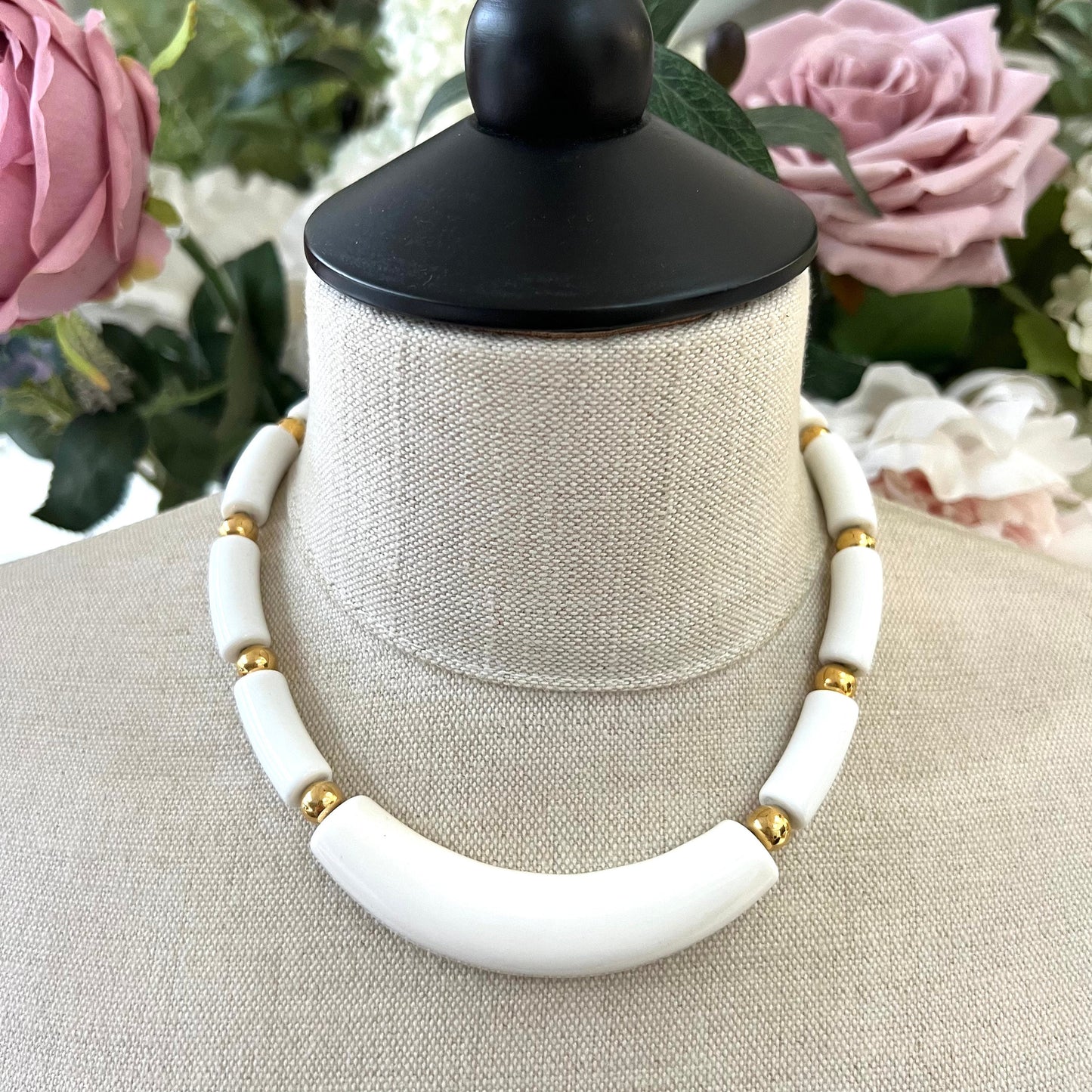 Napier White Lucite Chunky Curved Bead Necklace