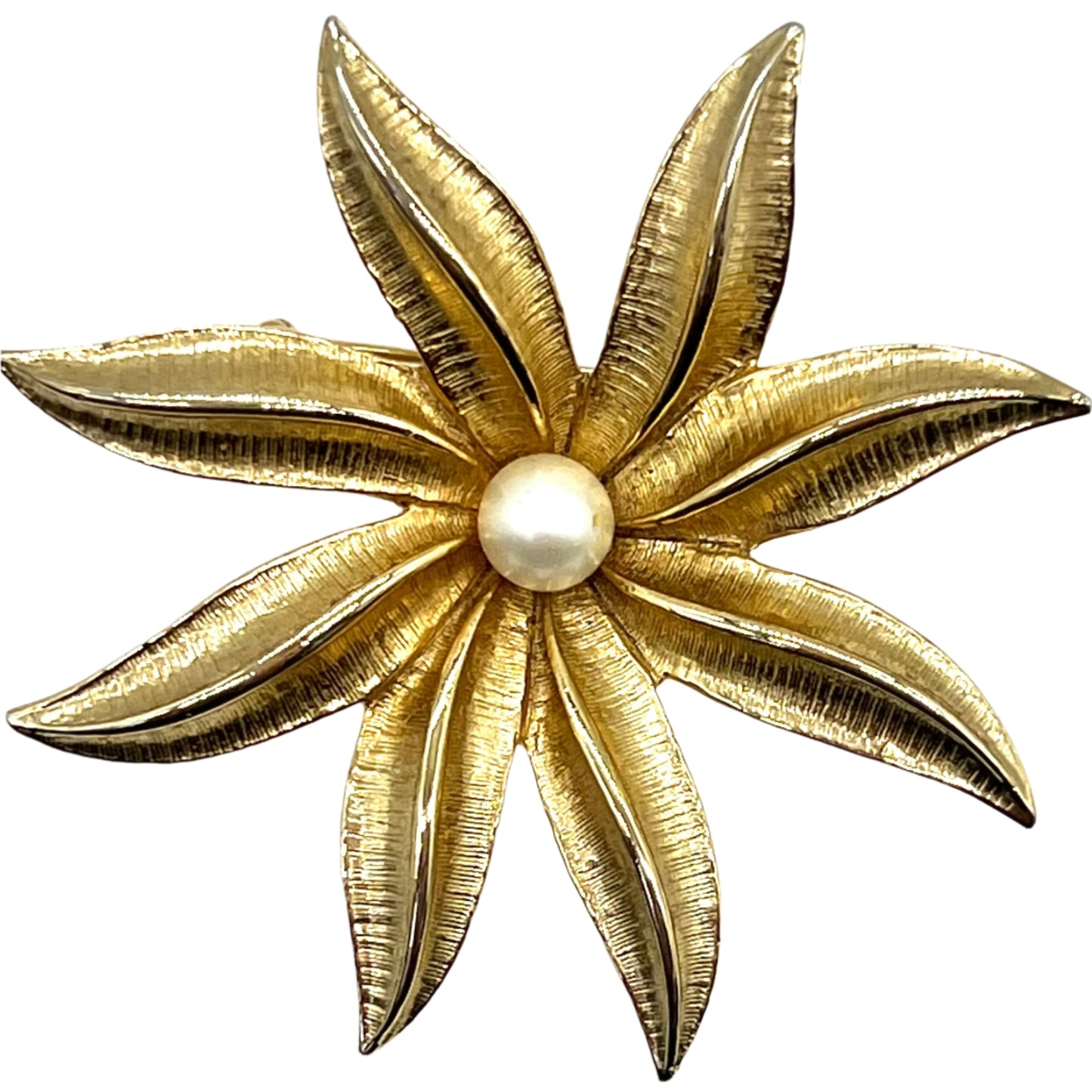 1970's Sarah Coventry Gold Plated Flower Brooch with Faux Pearl